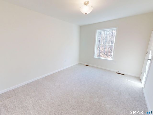 238 Simpson Lane, Montville, CT 06370