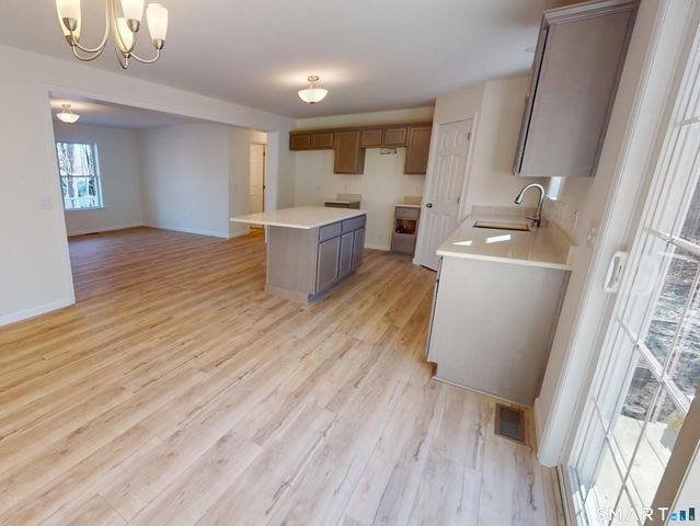 238 Simpson Lane, Montville, CT 06370