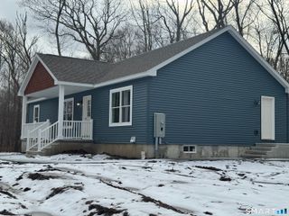 238 Simpson Lane, Montville, CT 06370