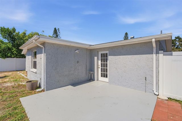 1301 VIKING DRIVE, Holiday, FL 34691