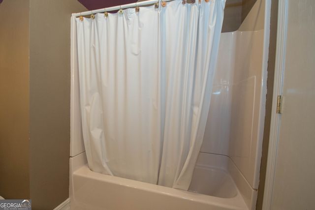 125 County Down, Fayetteville, GA 30215