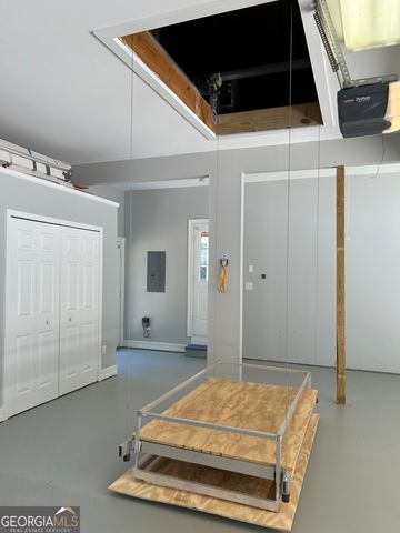 125 County Down, Fayetteville, GA 30215