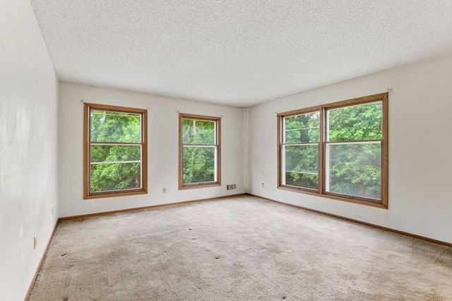 15432 Highwood Drive, Minnetonka, MN 55345