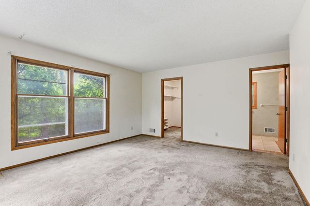 15432 Highwood Drive, Minnetonka, MN 55345