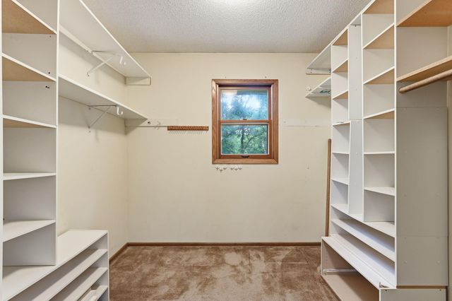 15432 Highwood Drive, Minnetonka, MN 55345