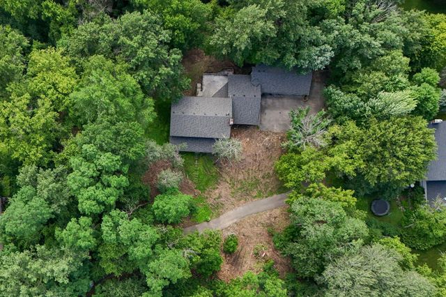 15432 Highwood Drive, Minnetonka, MN 55345