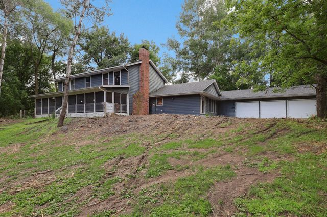 15432 Highwood Drive, Minnetonka, MN 55345