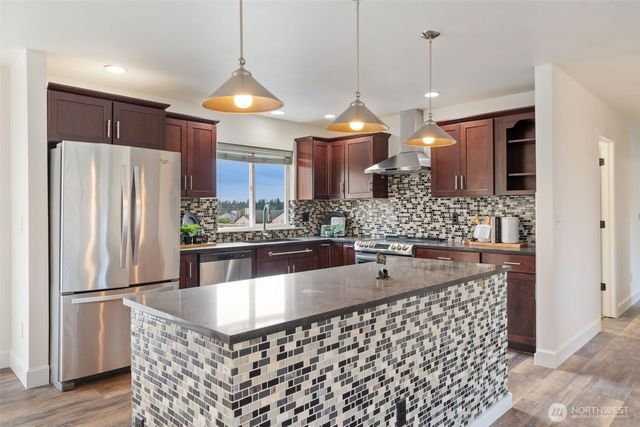 38389 NE Vista Key Drive, Hansville, WA 98340