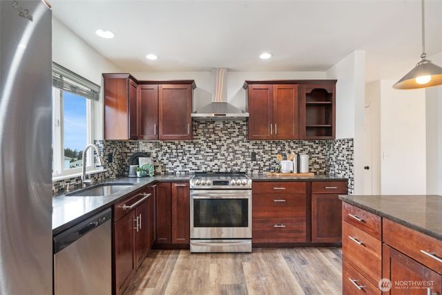 38389 NE Vista Key Drive, Hansville, WA 98340