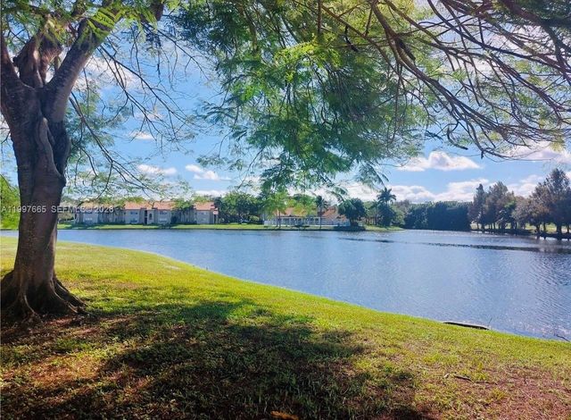 12620 Vista Isles Dr 1027, Sunrise, FL 33325