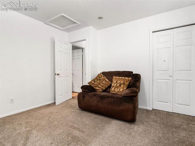 734 S Legend Lane, Pueblo, CO 81007