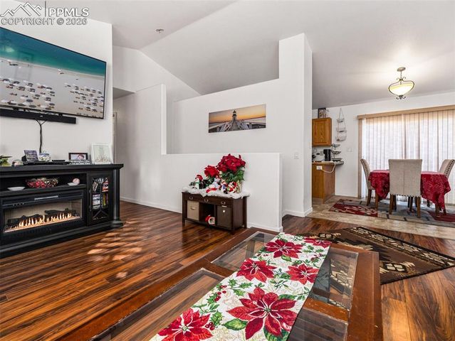 734 S Legend Lane, Pueblo, CO 81007