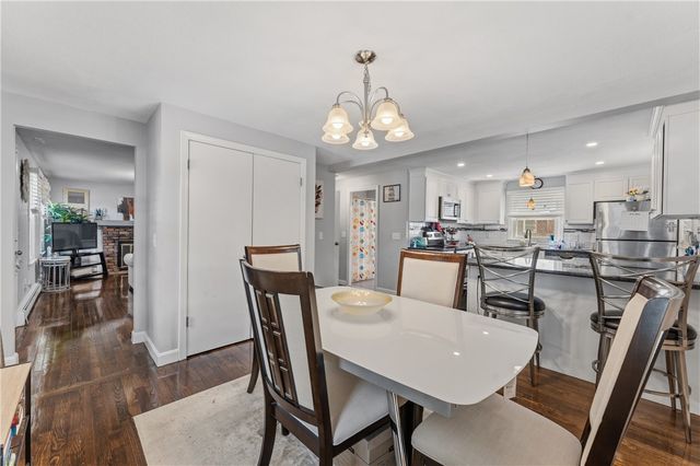 21 Bailey Street, East Providence, RI 02916