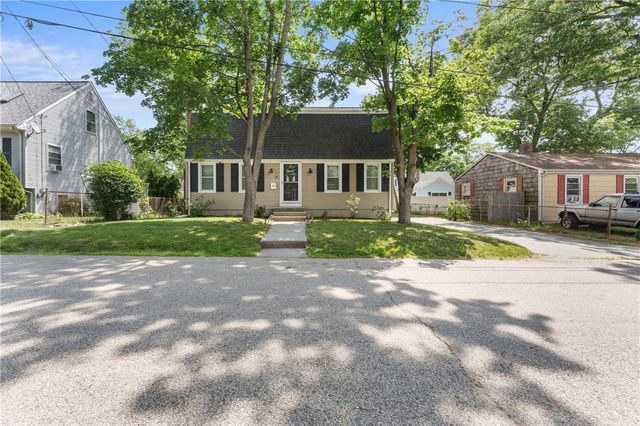 21 Bailey Street, East Providence, RI 02916