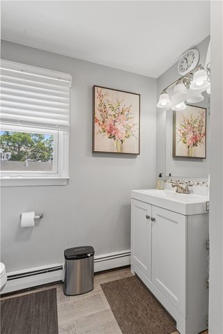 21 Bailey Street, East Providence, RI 02916