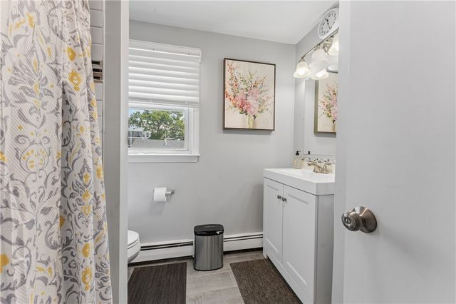 21 Bailey Street, East Providence, RI 02916