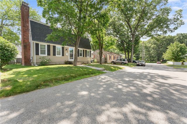 21 Bailey Street, East Providence, RI 02916