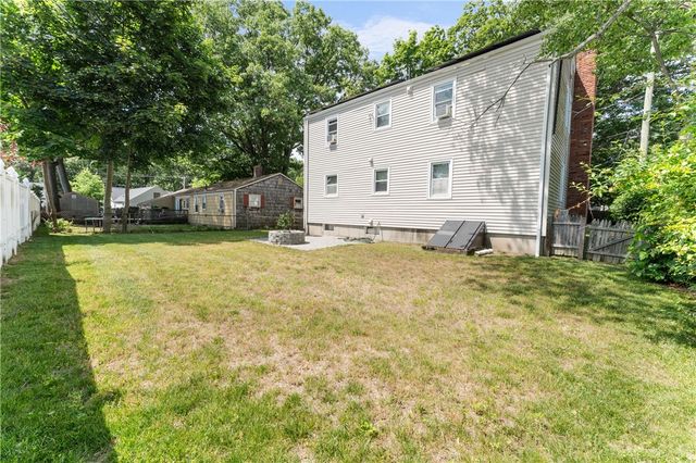 21 Bailey Street, East Providence, RI 02916