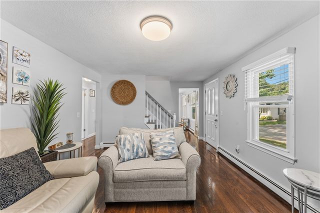 21 Bailey Street, East Providence, RI 02916