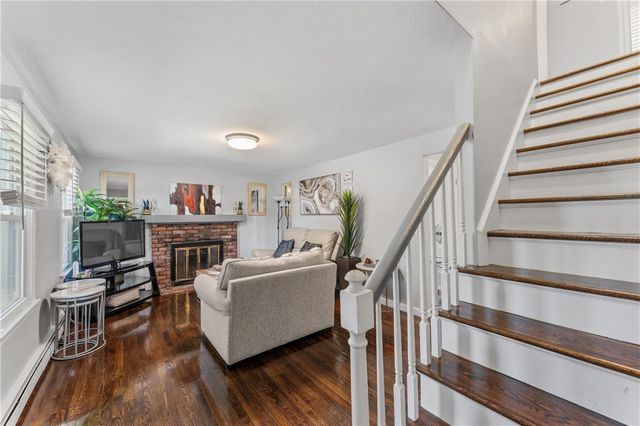 21 Bailey Street, East Providence, RI 02916