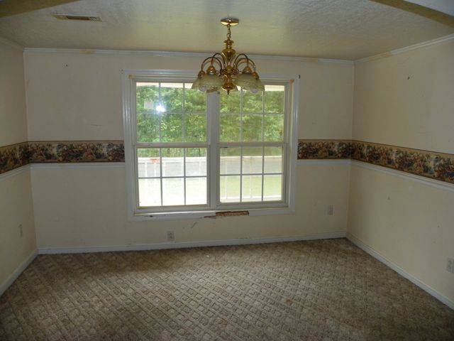 311 Officer Dr, Sparta, TN 38583