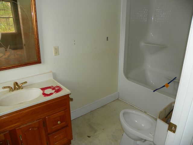 311 Officer Dr, Sparta, TN 38583