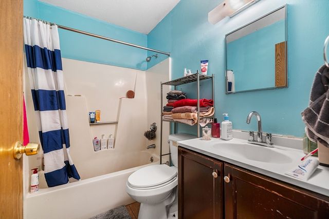 60 Bradley St 60, Somerville, MA 02145