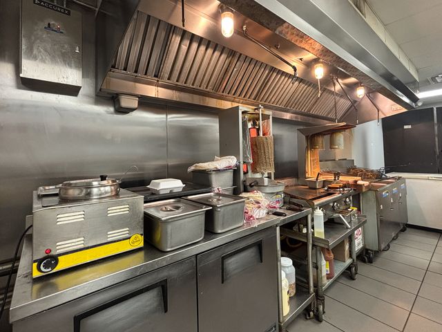 112 E 71st Street, Chicago, IL 60619