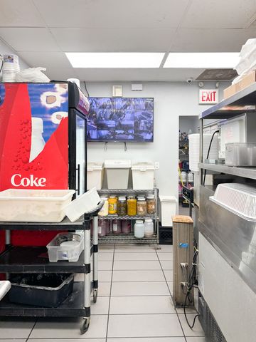 112 E 71st Street, Chicago, IL 60619