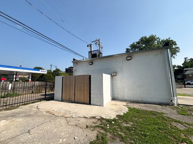 112 E 71st Street, Chicago, IL 60619