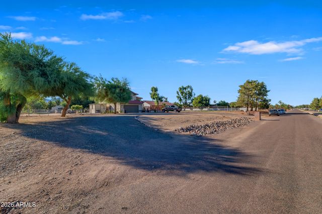 6690 N 183RD Avenue, Waddell, AZ 85355