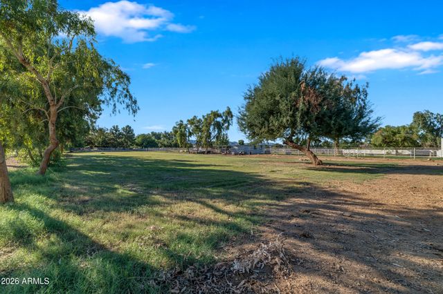 6690 N 183RD Avenue, Waddell, AZ 85355