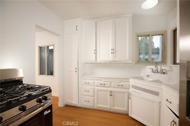 2104 N Pass, Burbank, CA 91505