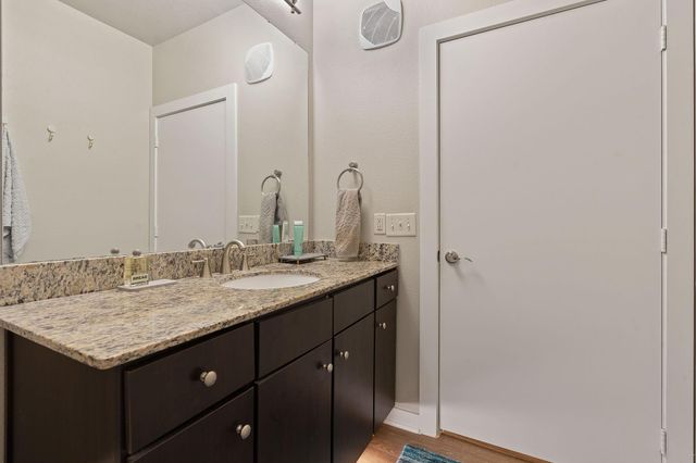 1900 Barton Springs RD 5031, Austin, TX 78704