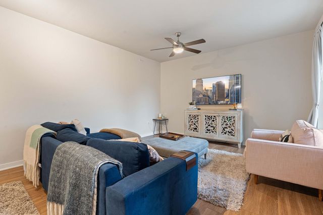1900 Barton Springs RD 5031, Austin, TX 78704
