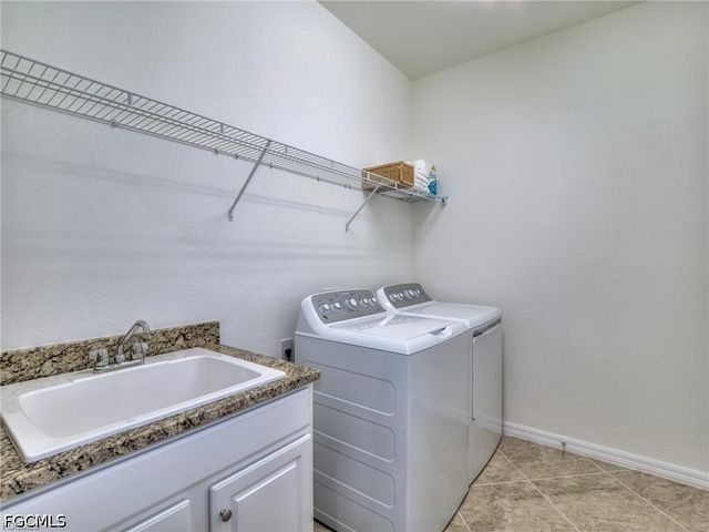 10399 Prato DR, Fort Myers, FL 33913