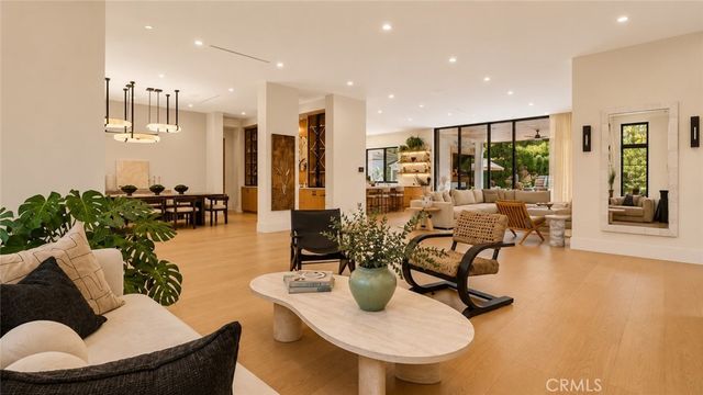 5050 Arundel, Woodland Hills, CA 91364