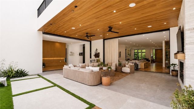 5050 Arundel, Woodland Hills, CA 91364