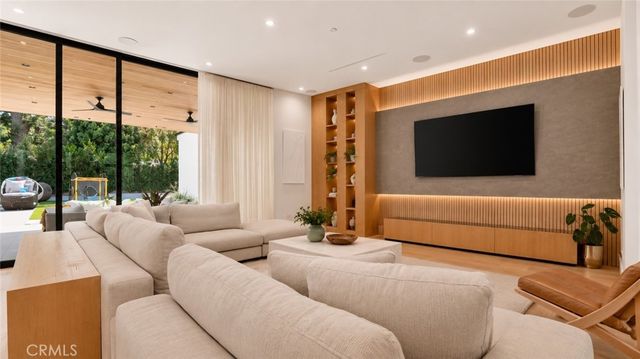5050 Arundel, Woodland Hills, CA 91364