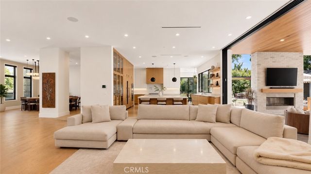 5050 Arundel, Woodland Hills, CA 91364