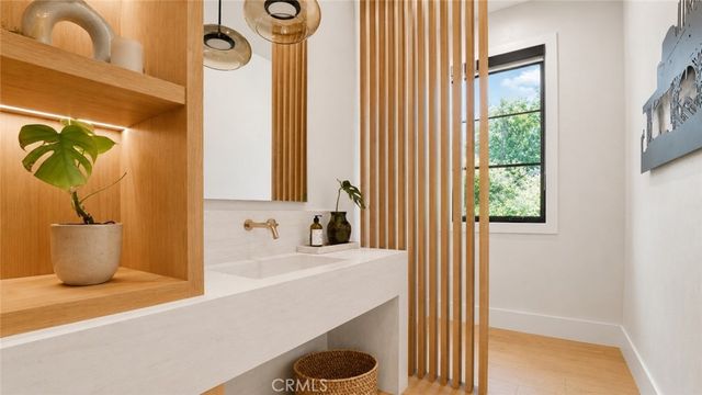 5050 Arundel, Woodland Hills, CA 91364