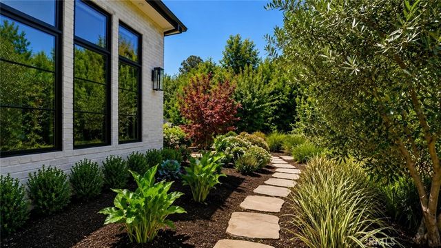 5050 Arundel, Woodland Hills, CA 91364