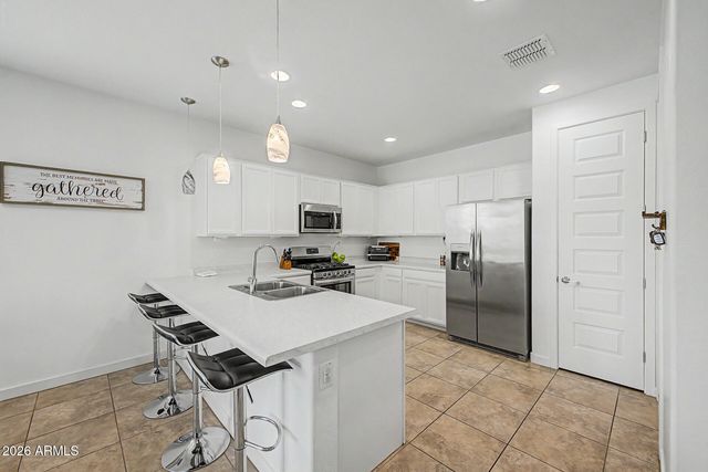 9012 W SOLANO Drive, Glendale, AZ 85305