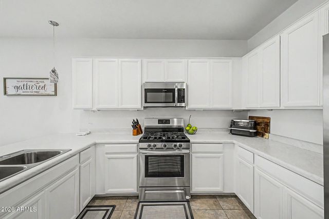 9012 W SOLANO Drive, Glendale, AZ 85305