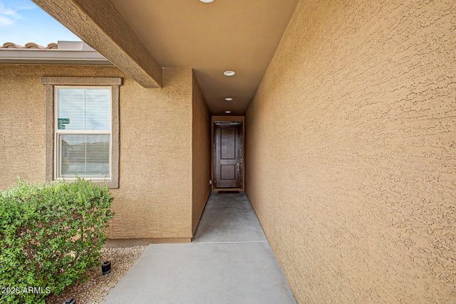 9012 W SOLANO Drive, Glendale, AZ 85305