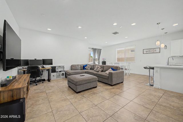 9012 W SOLANO Drive, Glendale, AZ 85305
