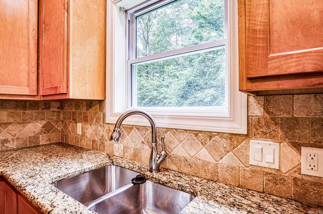 27 Sonora Way, Hot Springs Village, AR 71909