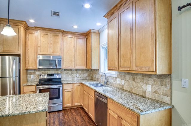 27 Sonora Way, Hot Springs Village, AR 71909