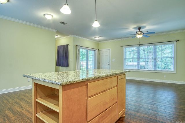 27 Sonora Way, Hot Springs Village, AR 71909