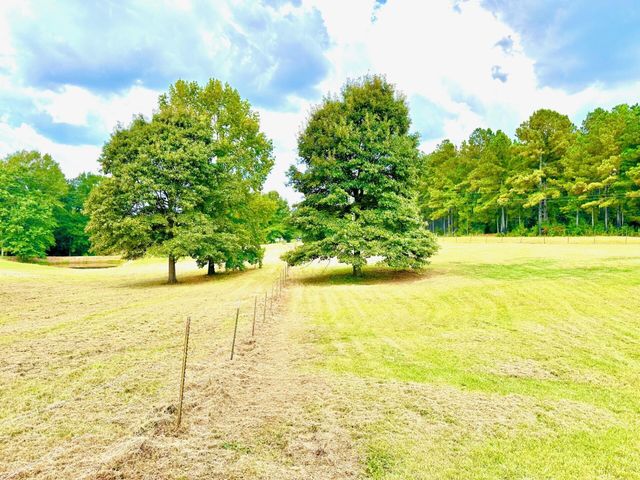 00 Beach Rd., Purvis, MS 39475